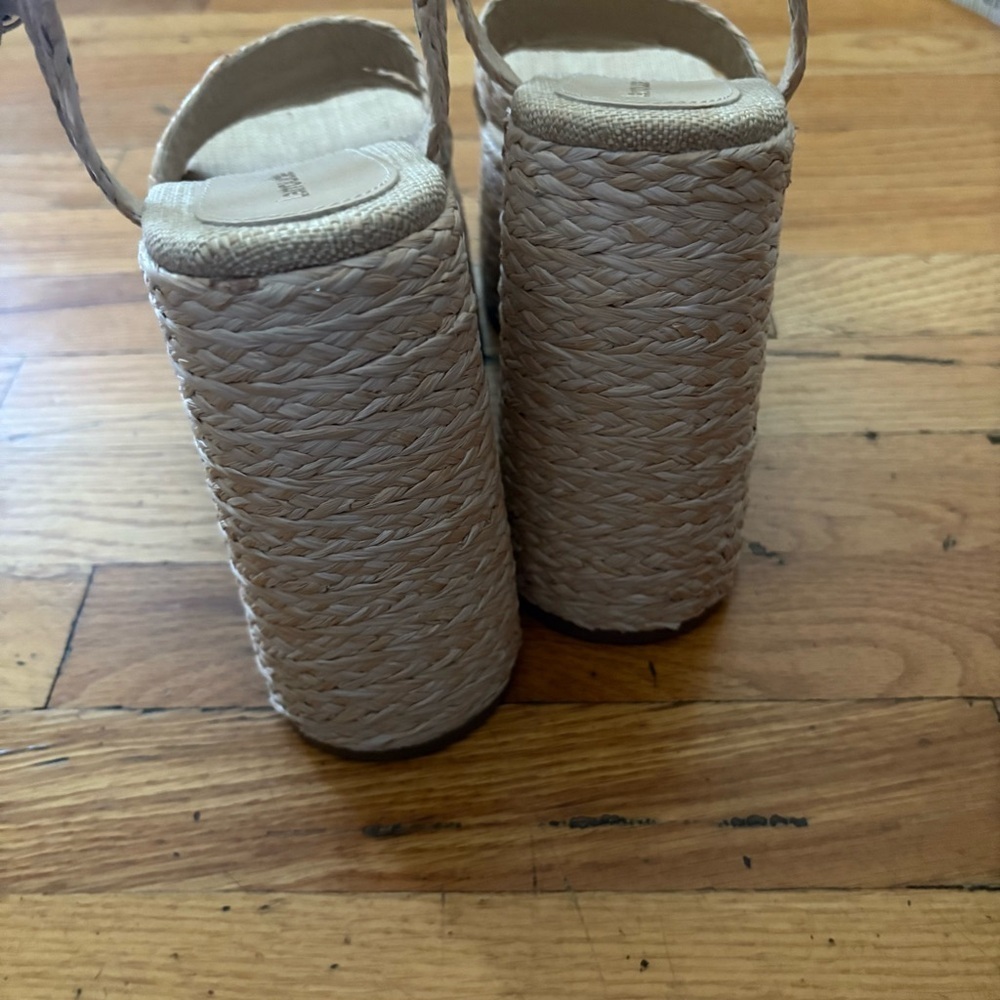 Larroude Woven Platforms Size 11 - Picture 3 of 4
